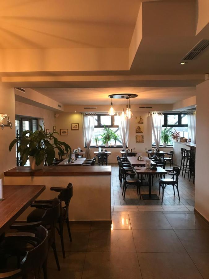 Restaurace a Penzion U Klásků Olmütz Exterior foto
