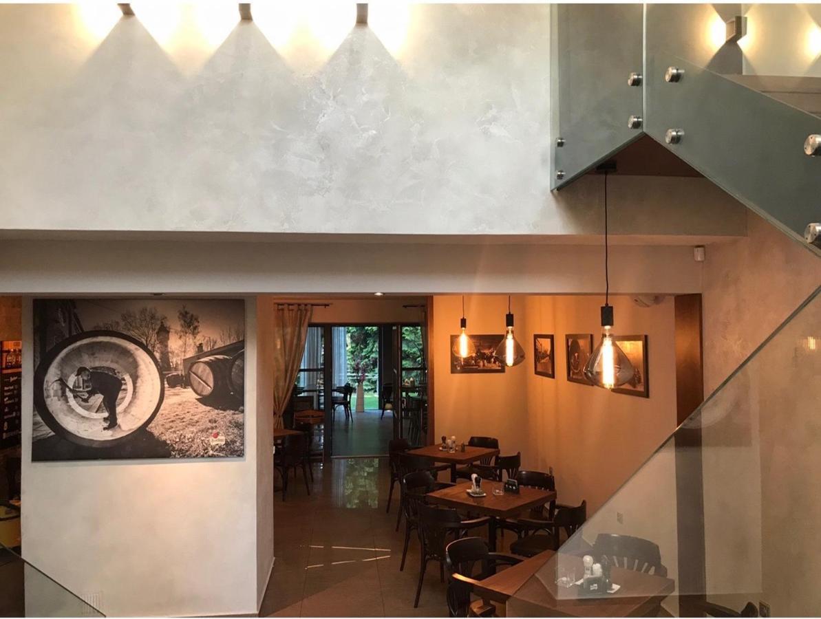 Restaurace a Penzion U Klásků Olmütz Exterior foto